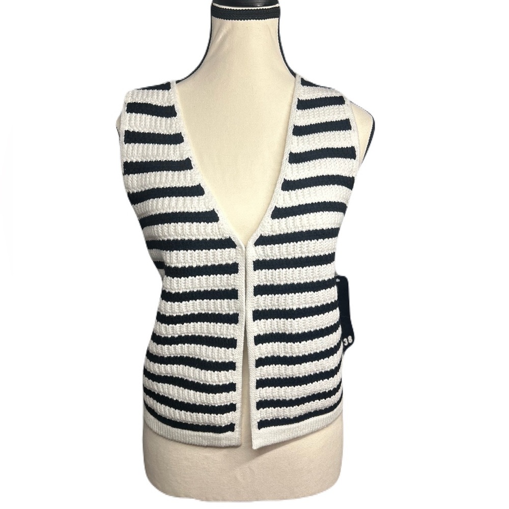 BROADWAY 38 Striped Knit Sweater Vest Top Waistcoat Medium